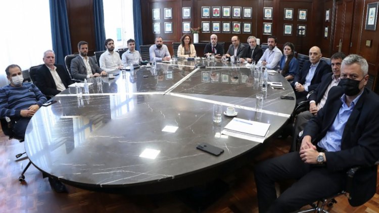 Feletti le pidió a los mayoristas "máxima colaboración"