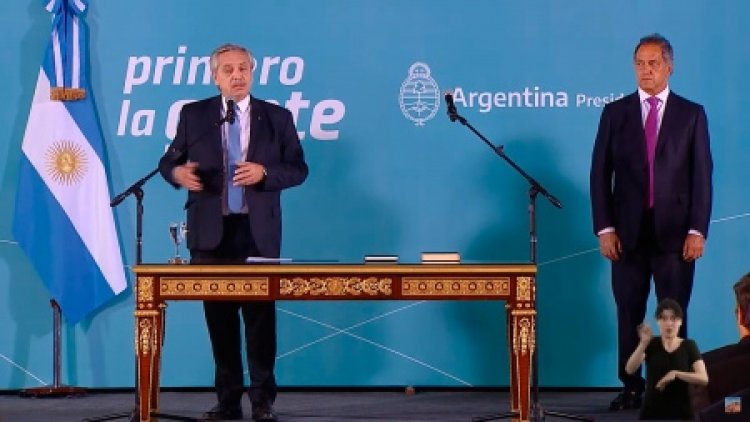 Alberto Fernández le tomó juramento a Daniel Scioli