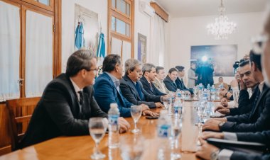 El gobernador convocó a reunión de Gabinete