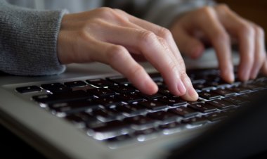 El Gobierno lanza un plan para generar más empleo tecnológico