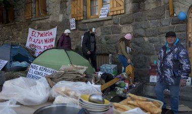 Policías acampan en Bariloche  por reclamo salarial