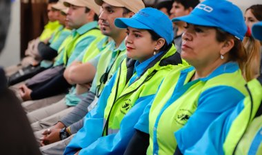Capital  incorpora 40 monitores más para ordenar la salida en las escuelas