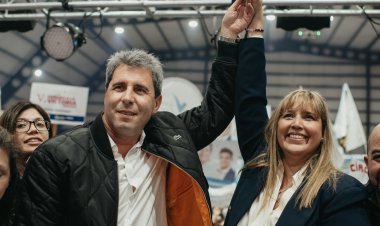 Uñac acompañó el cierre de campaña en Rivadavia: “Llenemos las urnas de votos”