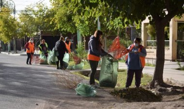 Operativo integral de limpieza en Rivadavia