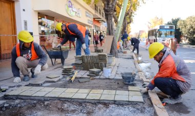 Capital continúa el proyecto de reparación de veredas