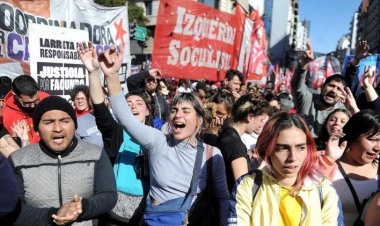 Incidentes en el Obelisco durante protesta por la muerte de Facundo Molares