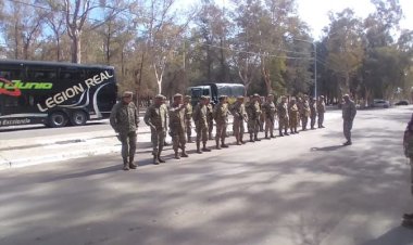 Comenzaron a movilizar efectivos del Ejército que custodiarán las escuelas