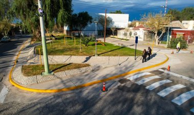 Baistrocchi inauguró la plaza n° 37 recuperada en Capital