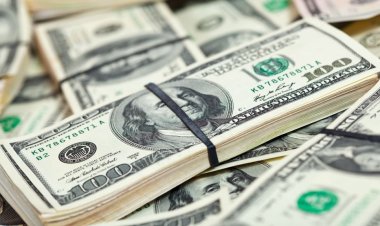 El dólar "blue" se disparó tras el endurecimiento del cepo cambiario