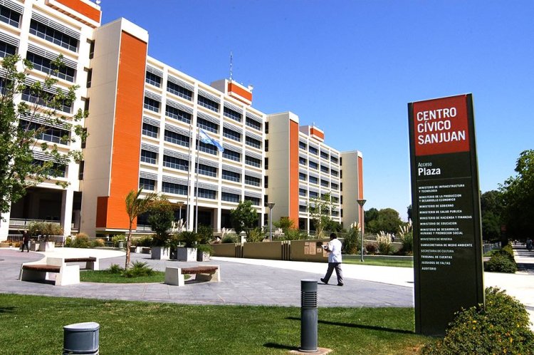 Activan actualización salarial para los estatales