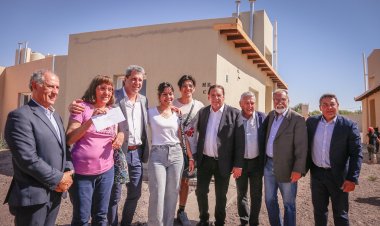 60 familias de Albardón ya tienen su vivienda propia