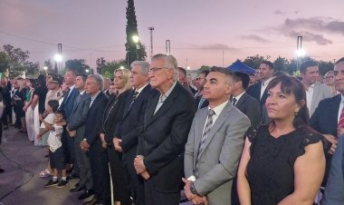 Políticos de diferentes espacios partidarios  acompañaron la asunción de Miodowsky