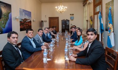 Los intendentes de San Juan se reunieron con Orrego y se mostraron muy conformes