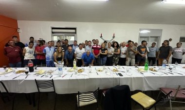 Orrego compartió un brindis en el Hogar Papa Francisco esta Nochebuena