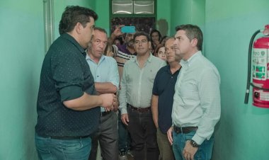 Orrego y parte de su gabinete recorrieron los hospitales de Iglesia