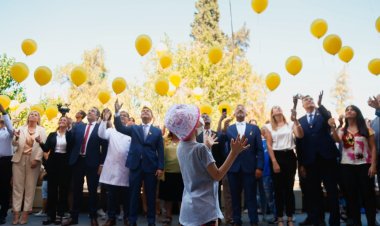 Suelta de globos por el Día de la Lucha contra el Cáncer Infantil*