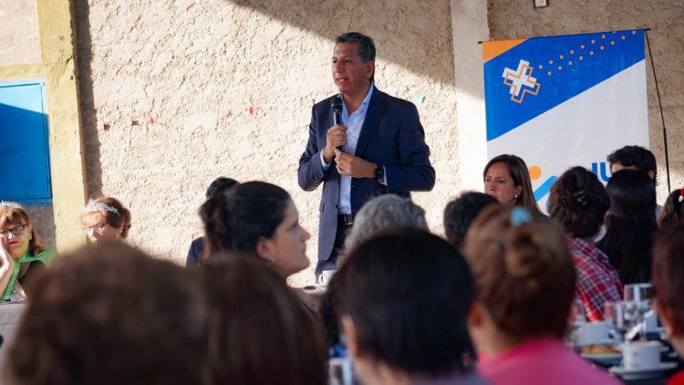 El intendente Fabian Aballay compartió un desayuno con mujeres de Carpintería