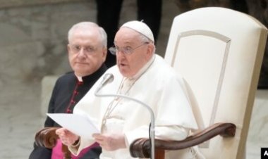 El Vaticano criticó el aborto, la maternidad subrogada y el cambio de sexo