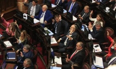 Los senadores recibirán otro aumento de sueldo