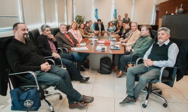 Paritarias docentes: gremios y gobierno nuevamente reunidos