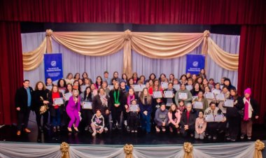 Romina Rosas apoyando a las mujeres de Caucete en Emprendedurismo