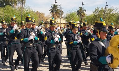 El ministro de Defensa Luis Petri celebró el cambio de guardias de regimientos