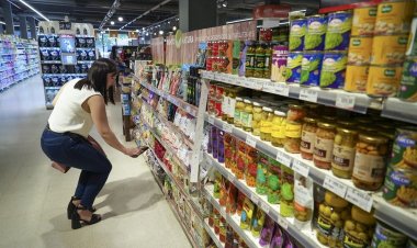 La inflación bajó al 2,7% en octubre, la menor en tres años