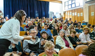 Rivadavia capacitó en Mediación Comunitaria junto a Florencia Brandoni