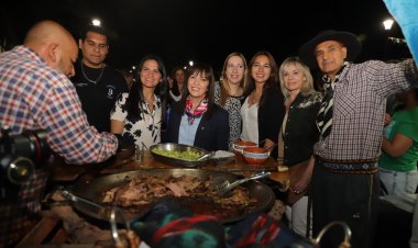 San Juan celebra la Feria de las Colectividades