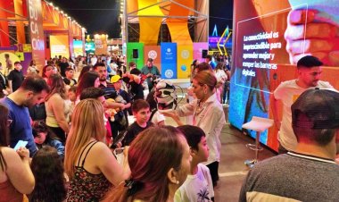 El stand de Economía, una de las mayores atracciones de la FNS