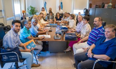 Los Gremios docentes vuelven a la mesa paritaria