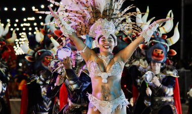 Más de 15.000 personas disfrutaron de la primera noche del Carnaval de Chimbas, el Carnaval de San Juan 