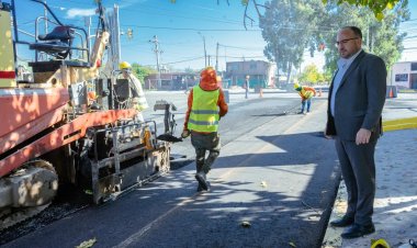 Comenzaron las obras de repavimentación en calle Comercio en Rivadavia