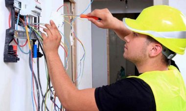 Suman capacitaciones en áreas de electricidad, plomería y mantenimiento industrial