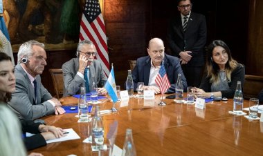 El Gobierno anunció una reforma del sistema sanitario y confirmó la salida de la OMS