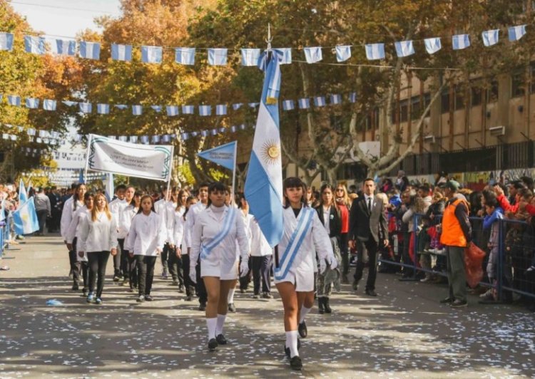 El desfile del 25 de Mayo se realizará en Capital
