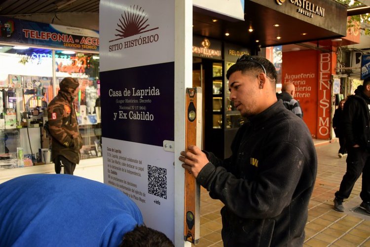 Continúa la instalación de carteles del pasaporte sanmartiniano