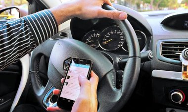 Confirmado: el uso del celular mientras se conduce es la principal causa de accidentes