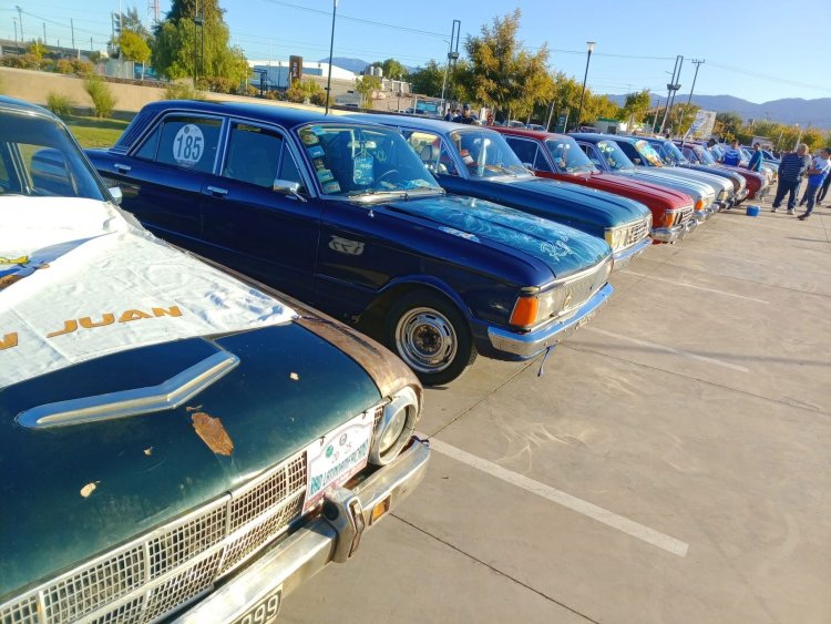 Una exposición de autos y Feria de emprendedores y artesanos para los papás de Chimbas
