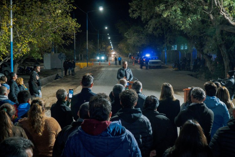 Pocito inauguró la iluminación Led en un tramo de Calle 9