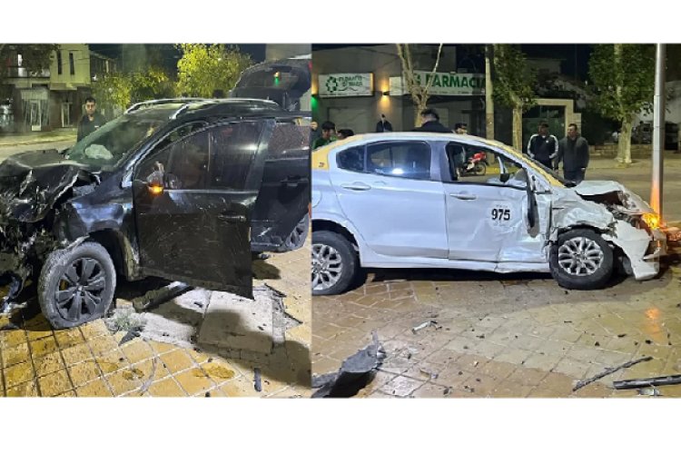 Terminan chocando tras huir de un robo