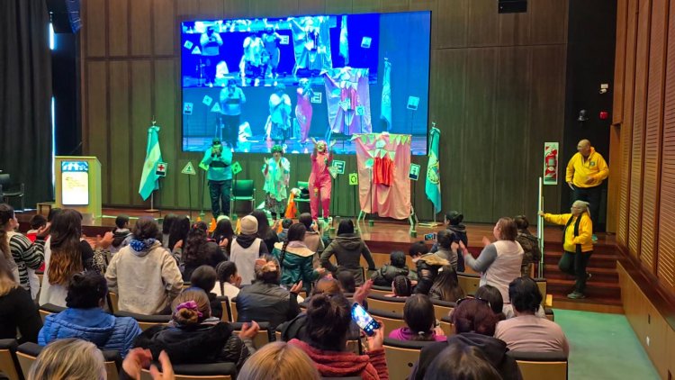 Estudiantes de Pocito, los primeros en llegar con RedTulum a la Feria Vial