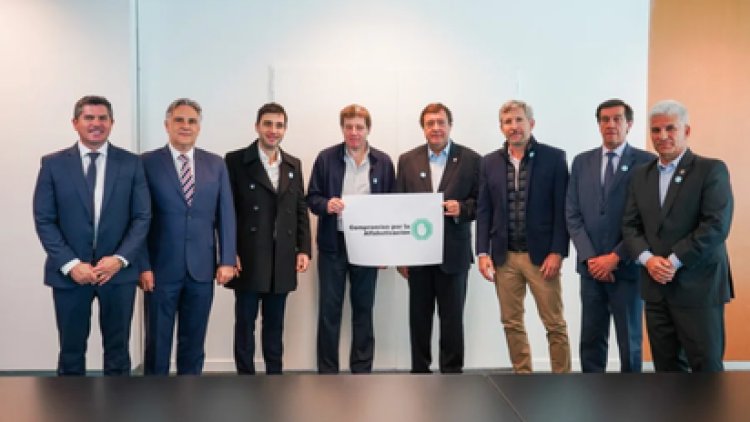 Orrego se sumó al compromiso nacional por la alfabetización