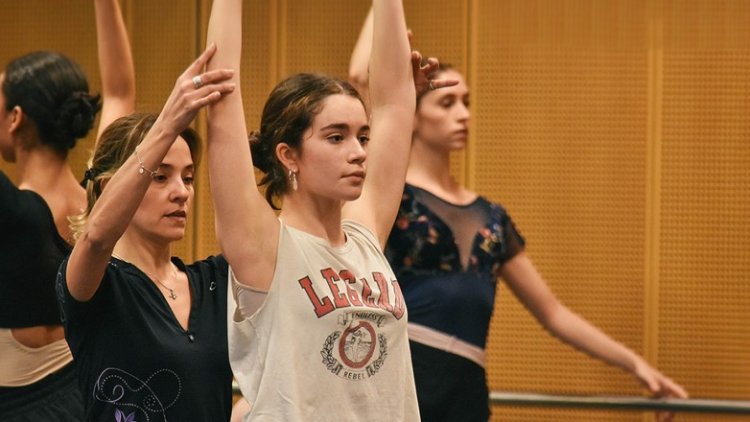 Abrió la convocatoria para una formación de danza en el Teatro del Bicentenario