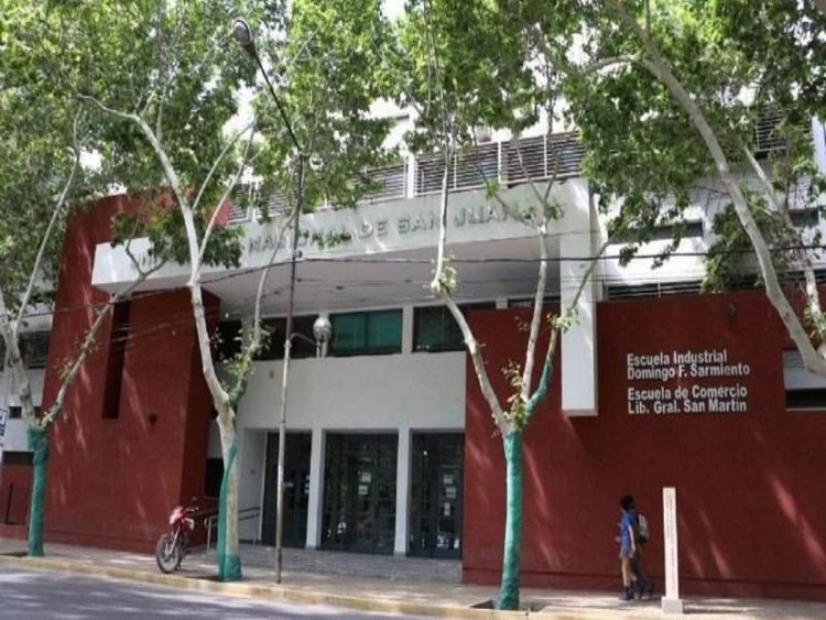 Suspenden las clases en los Institutos Preuniversitarioss