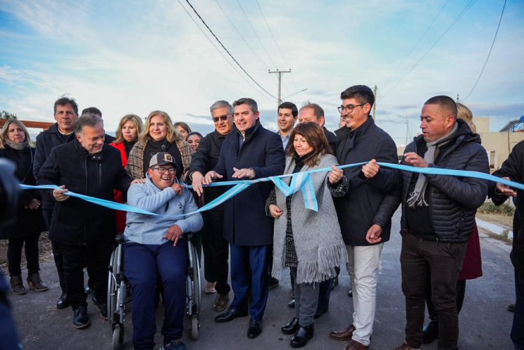 Orrego inauguró pavimentos en dos barrios de San Martín: “Son obras muy esperadas”