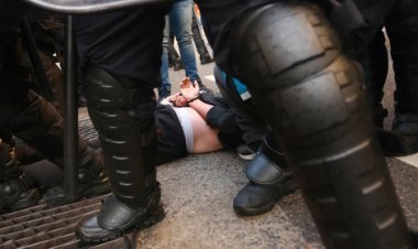 Siete detenidos en una nueva marcha de jubilados al Congreso