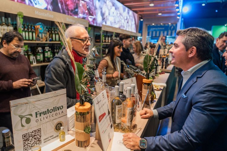 Orrego inauguró el espacio de la provincia en la Expo Caminos y Sabores 2025 con una propuesta sanjuanina que despierta los sentidos