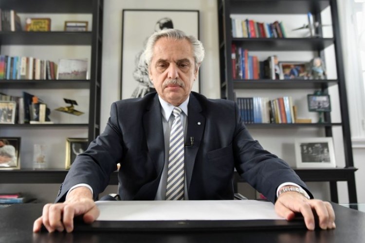 Procesaron al ex presidente Alberto Fernández en la causa Seguros