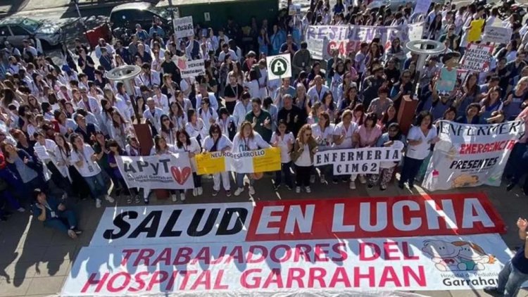 Nuevo paro de trabajadores del Hospital Garrahan con masiva marcha